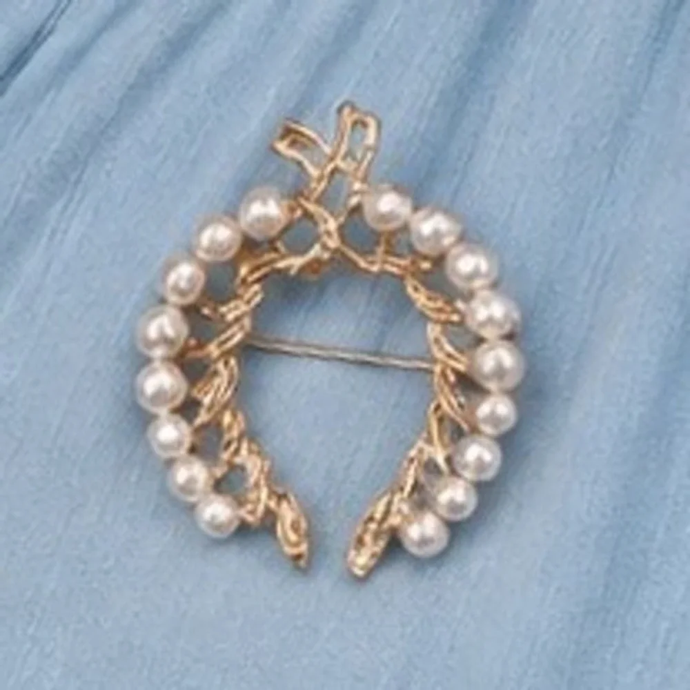 N/A elegant wreath